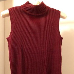 Woman's sleeveless sweater top
